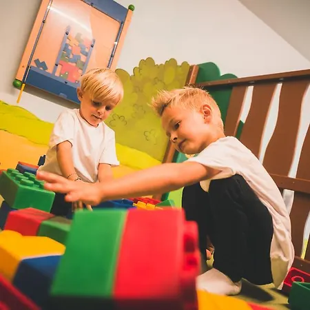 Aktiv&familienhotel Adlernest